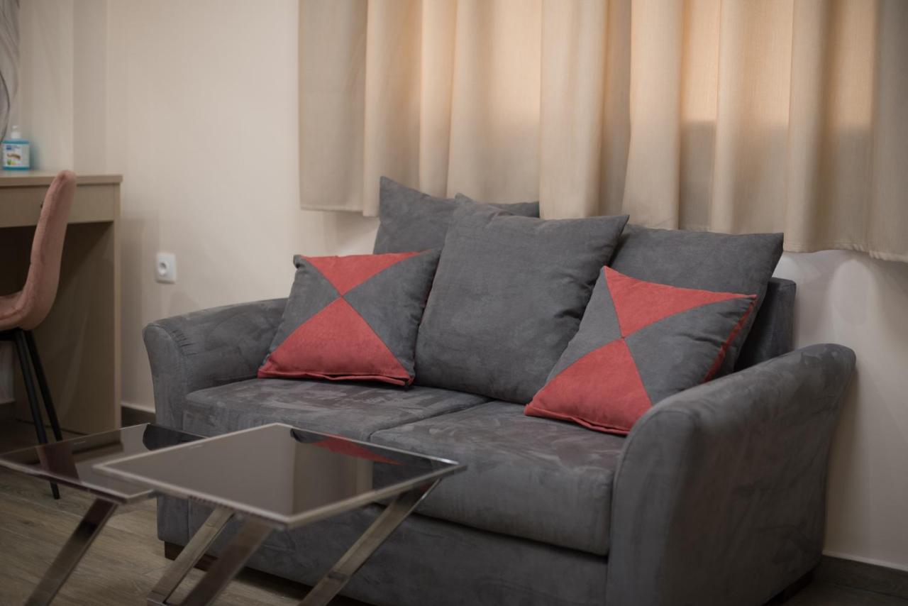 Rob Venture Suites At The Central Of Athens City Екстер'єр фото