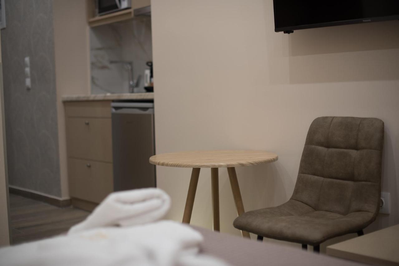 Rob Venture Suites At The Central Of Athens City Екстер'єр фото