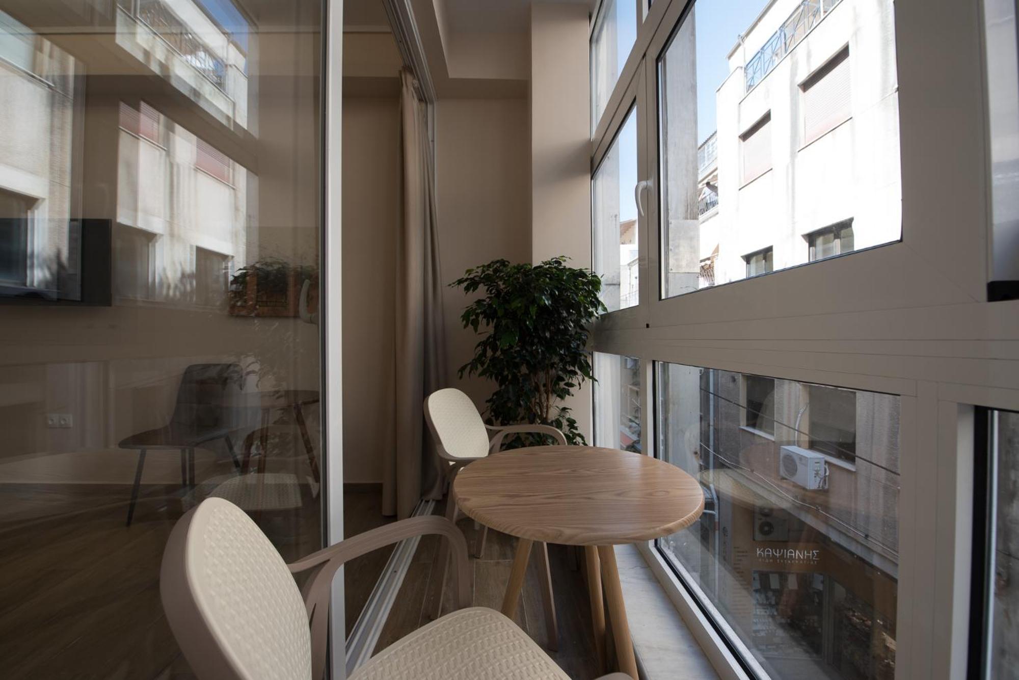 Rob Venture Suites At The Central Of Athens City Екстер'єр фото