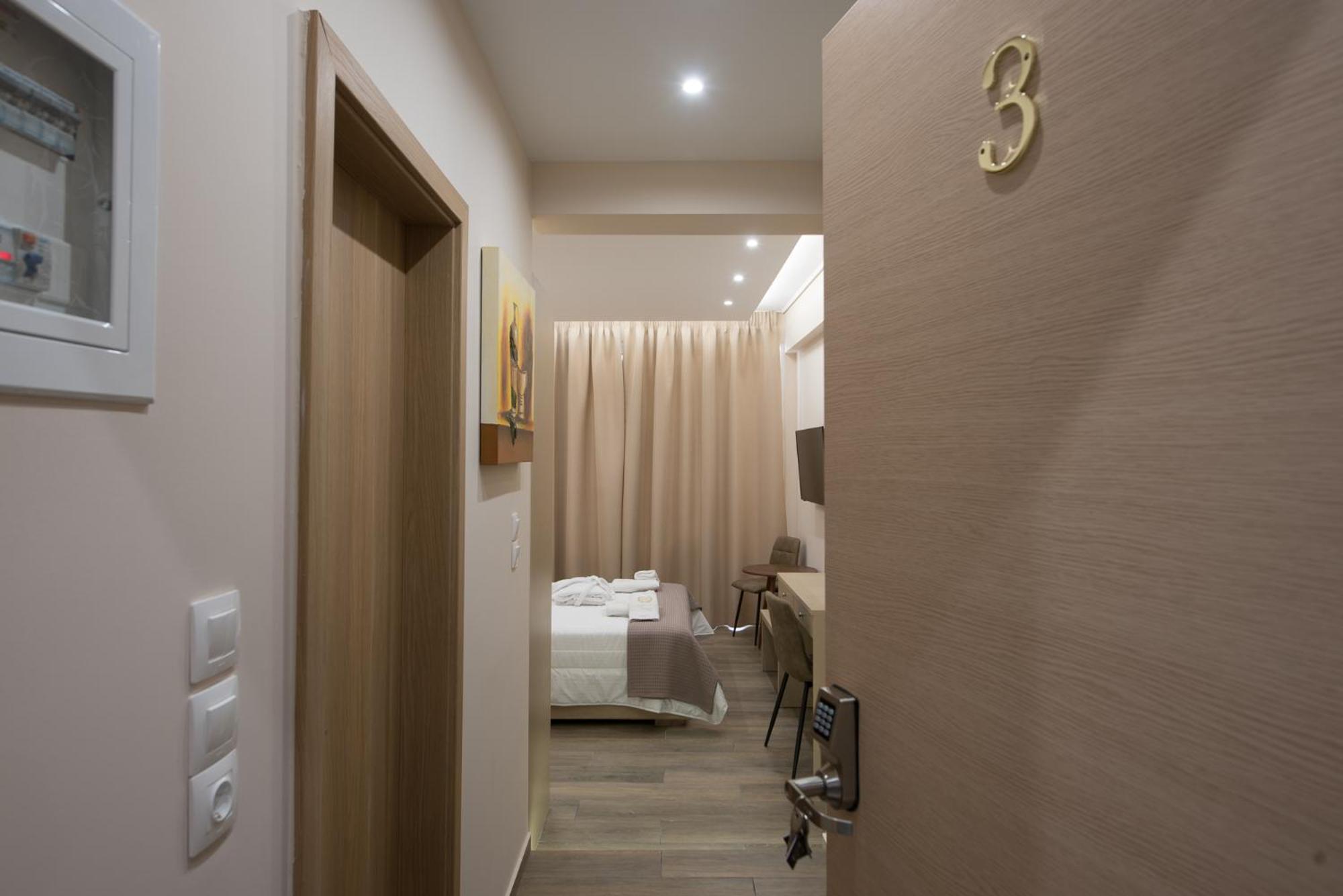 Rob Venture Suites At The Central Of Athens City Екстер'єр фото