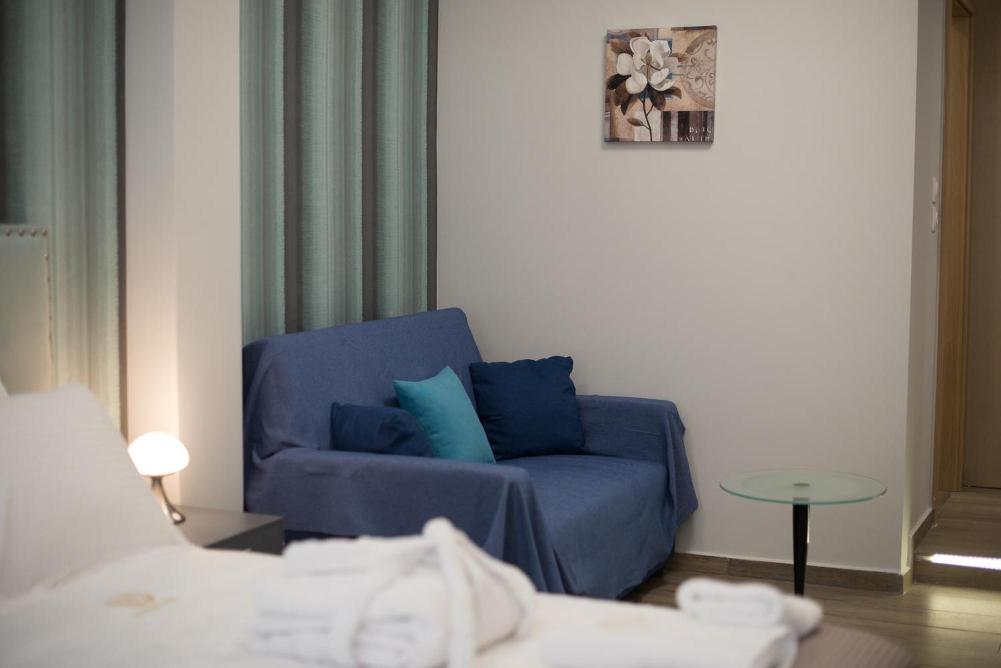 Rob Venture Suites At The Central Of Athens City Екстер'єр фото